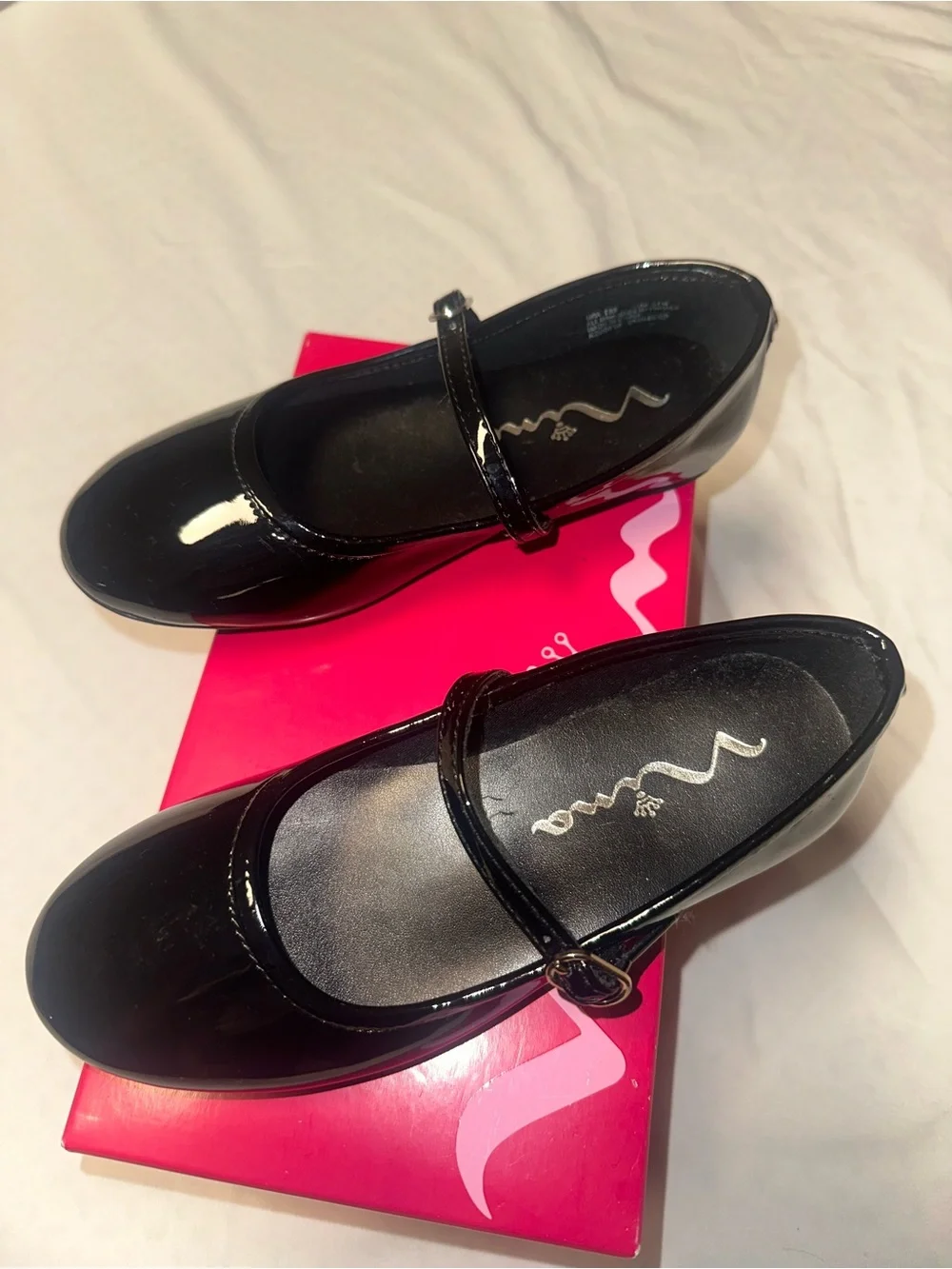 Nina Shoes shiny black